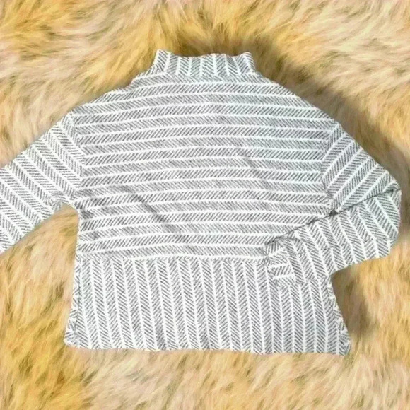 ANTHROPOLOGIE AMADI SWEATER - Picture 3 of 4